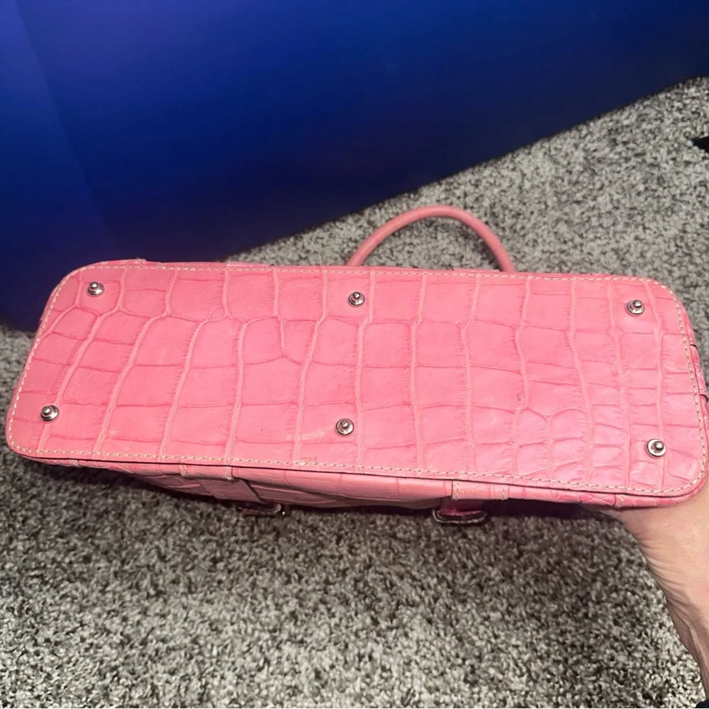 Dooney & Bourke Pink Crocodile-Embossed Shoulder Bag Y2K - Picture 12 of 12